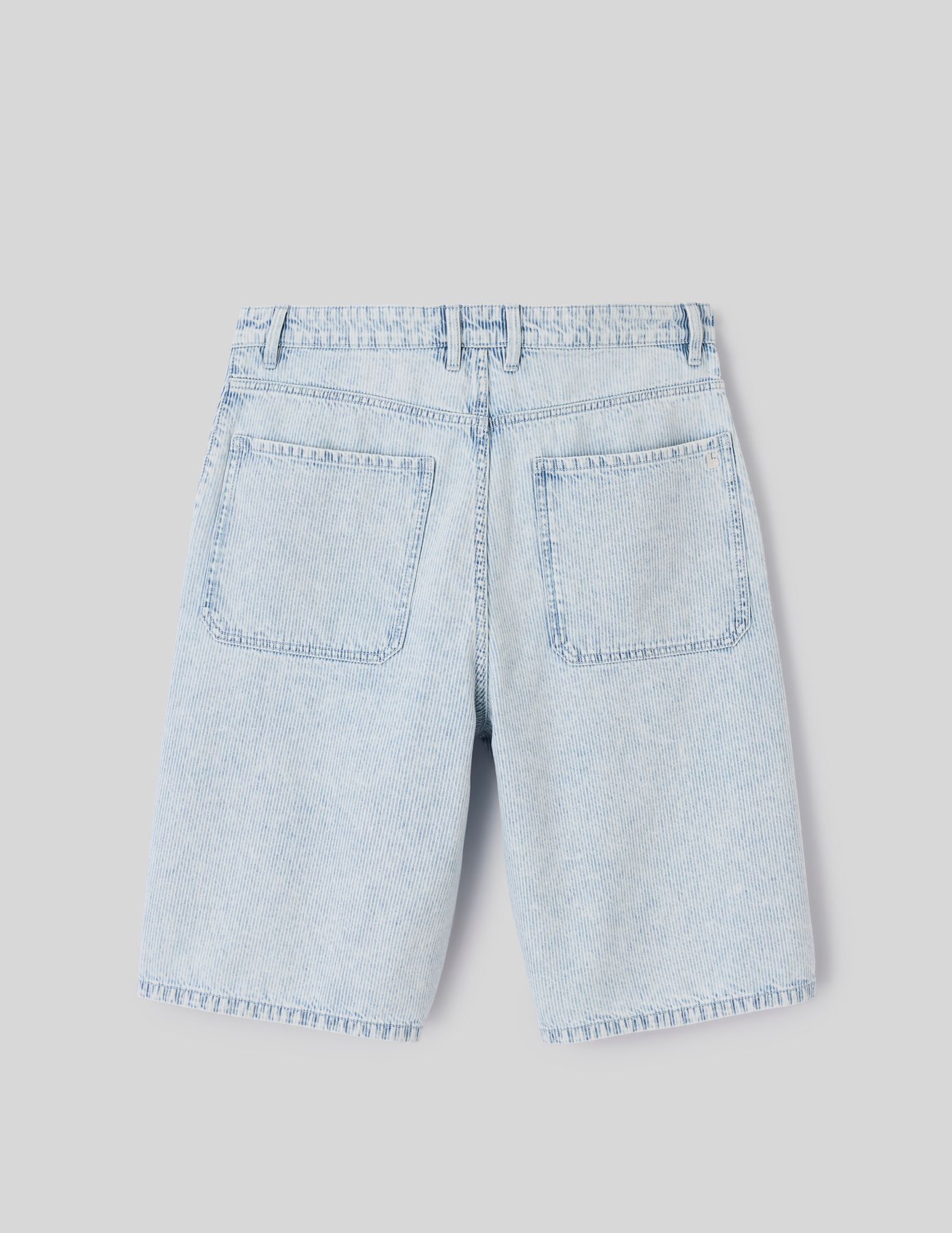 Bermuda long ray&eacute;