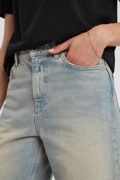 Jean boyfriend taille standard