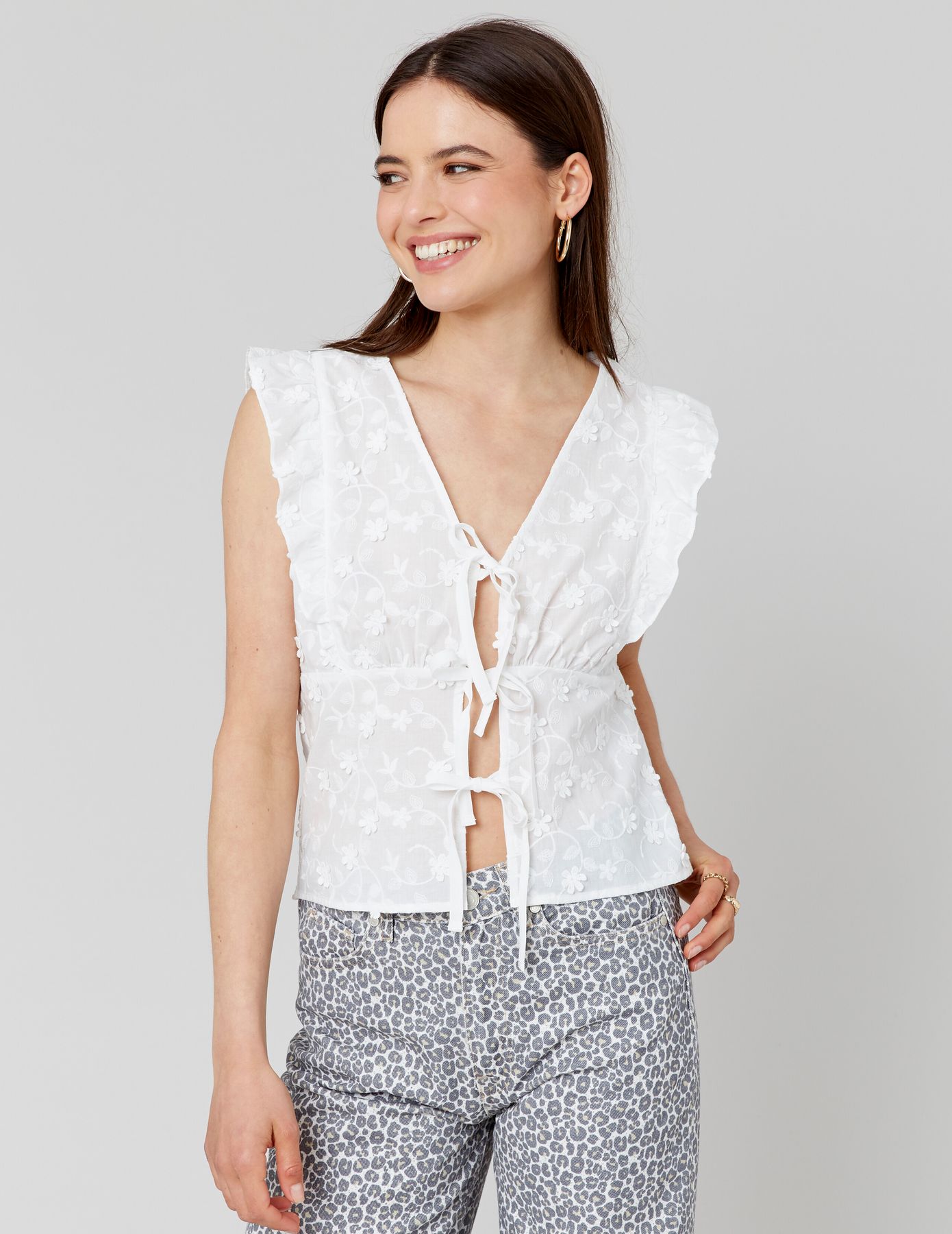Top à nouer broderie 3D