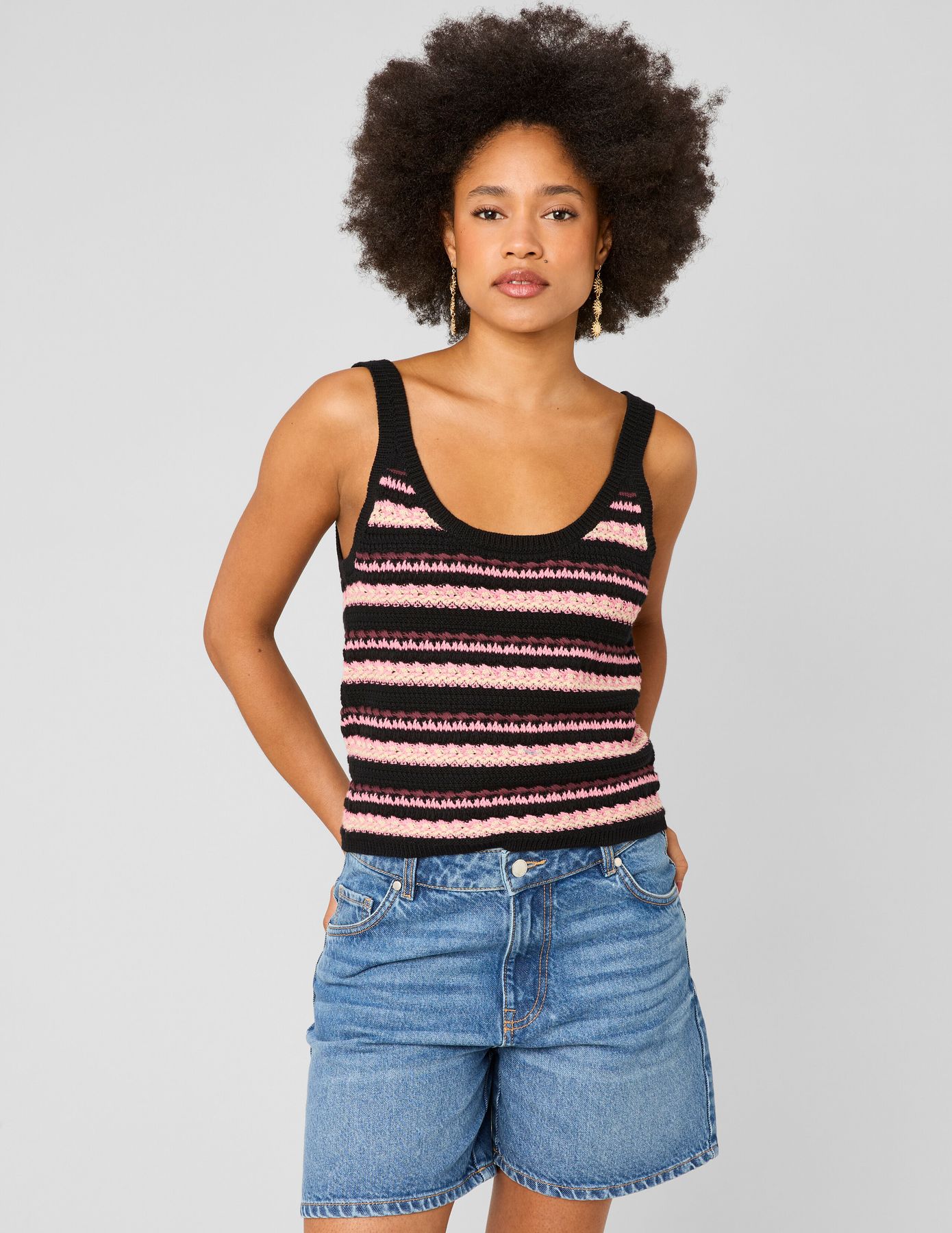 D&eacute;bardeur ray&eacute; en crochet multicolore