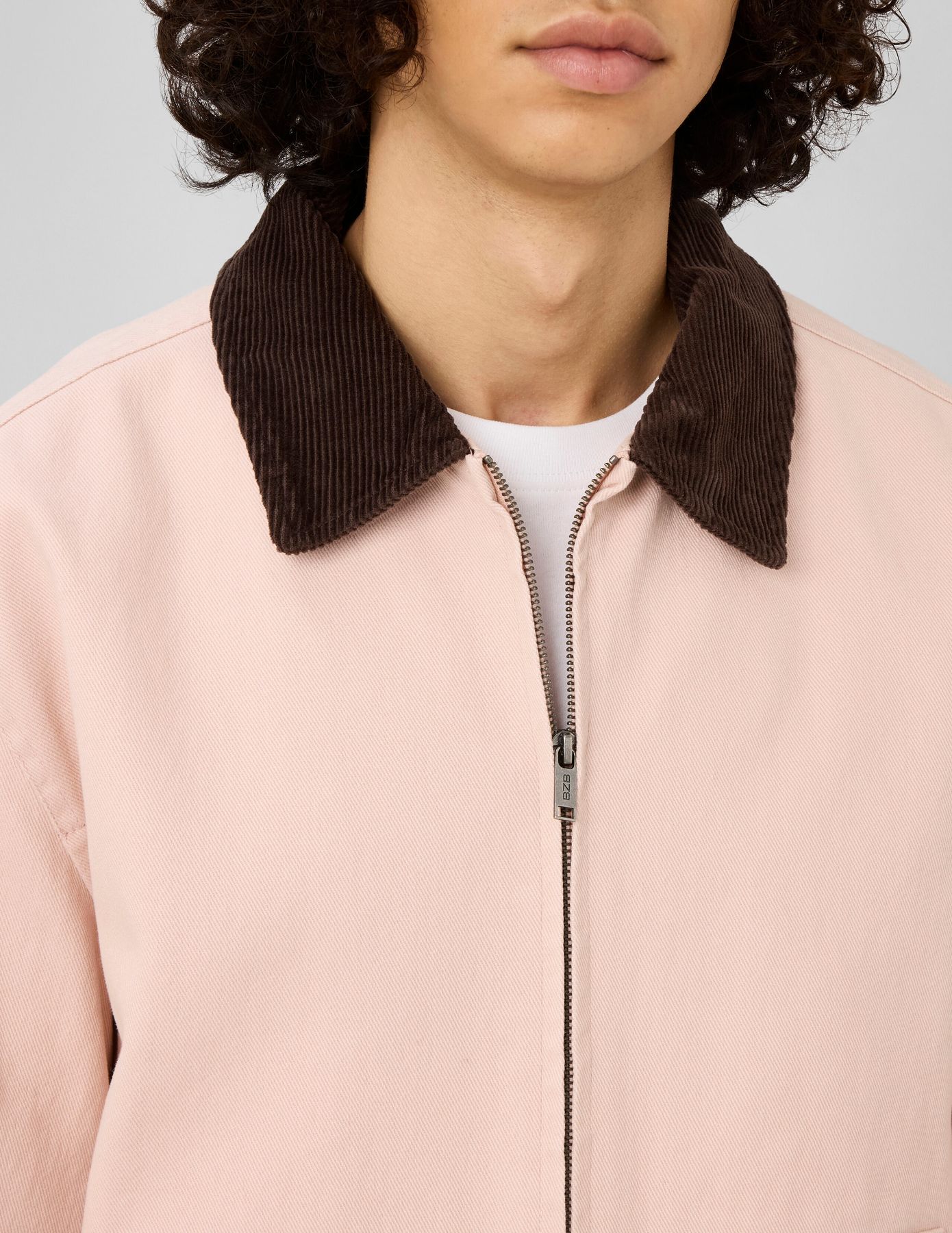 Veste zipp&eacute;e unie col velours