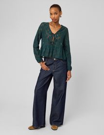 T-shirt en crochet &agrave; nouer