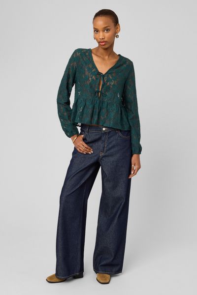 T-shirt en crochet &agrave; nouer