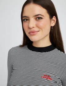 T-shirt brodé rayé