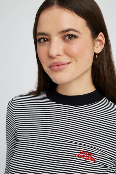 T-shirt brodé rayé