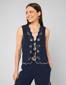 Top brod&eacute; &agrave; nouer