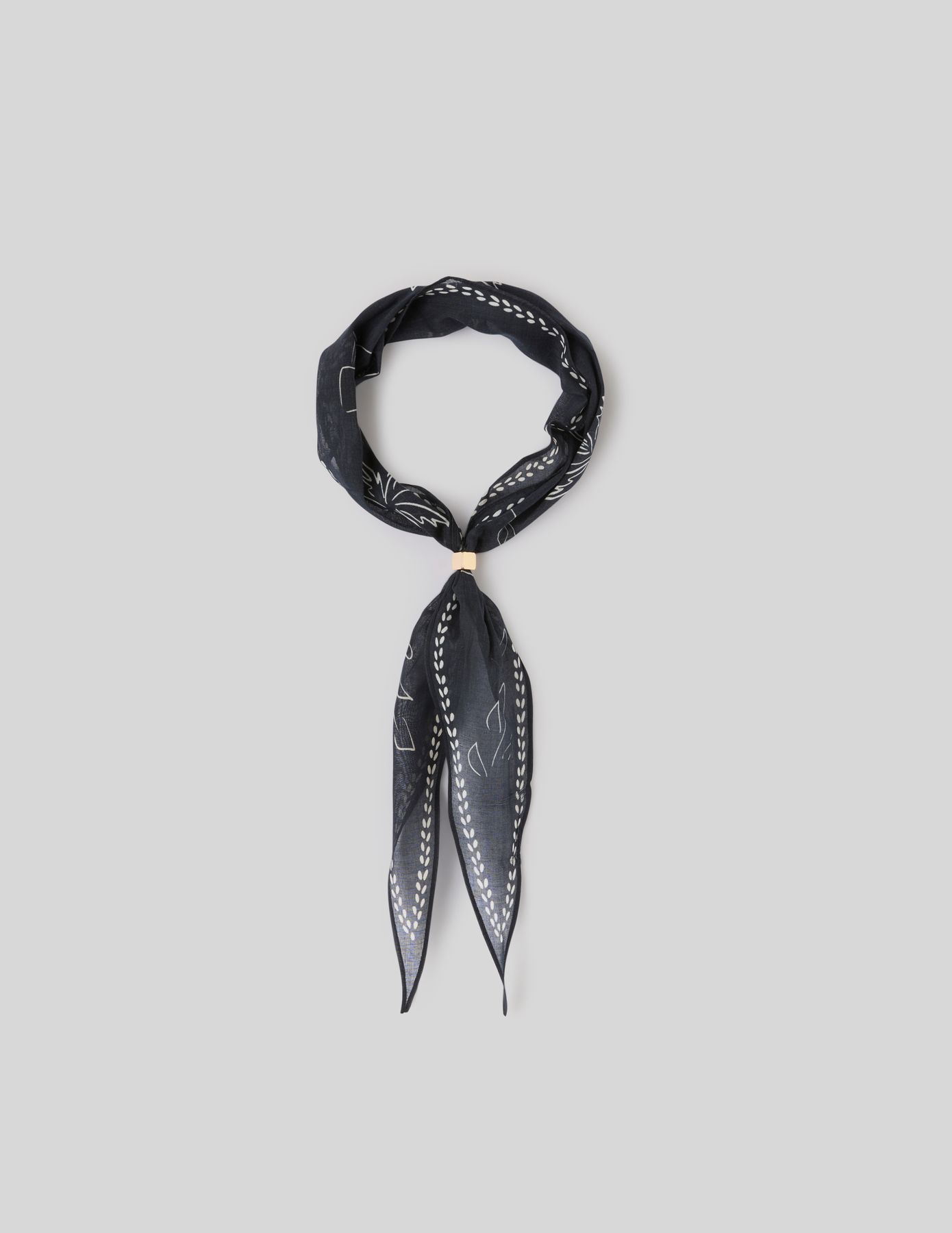Foulard fin
