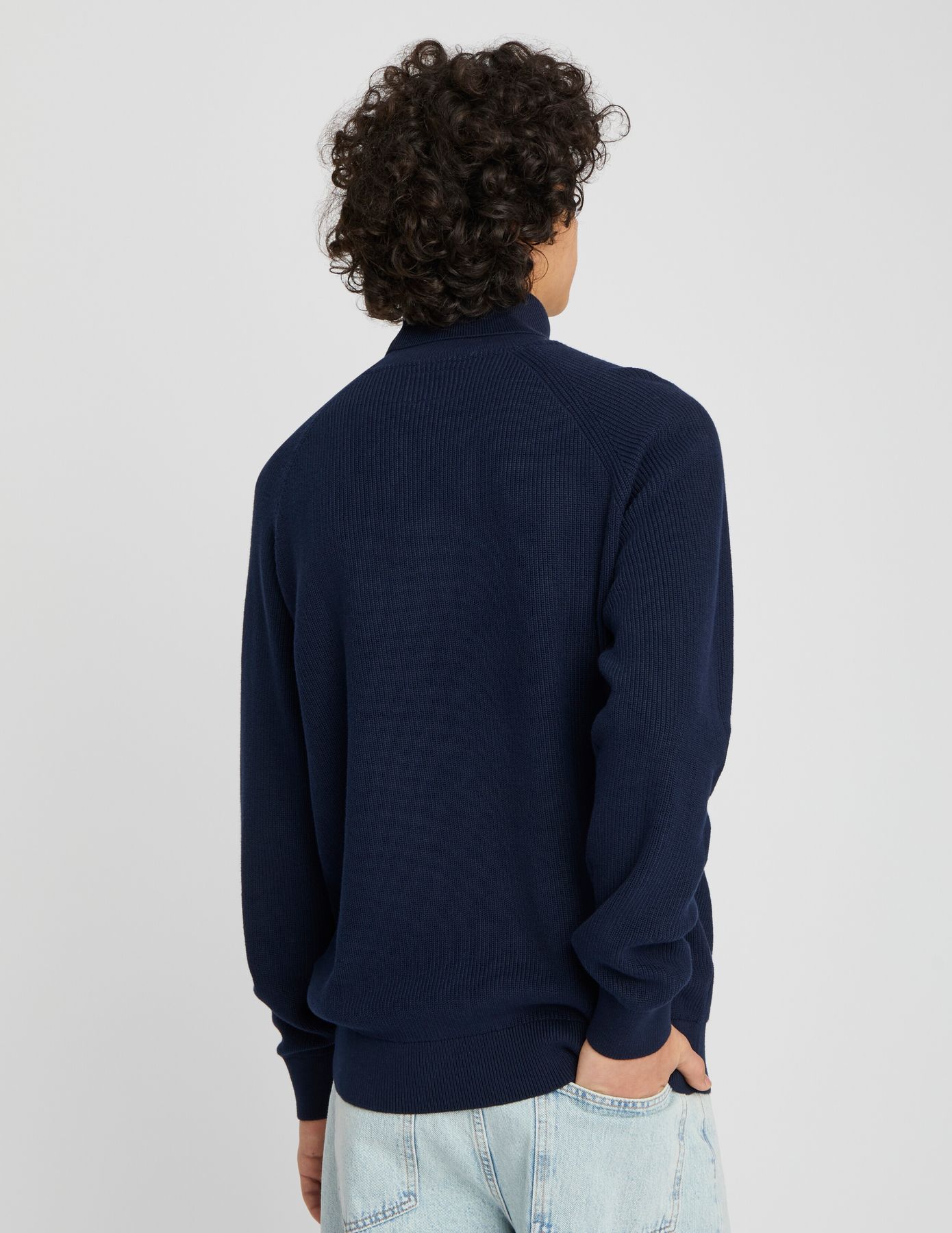Pull col roulé