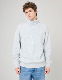 Pull col roulé