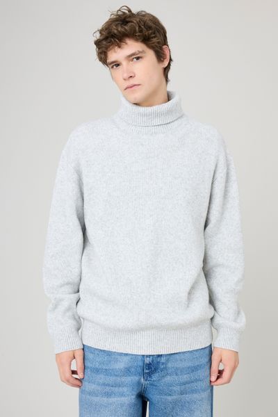 Pull col roulé