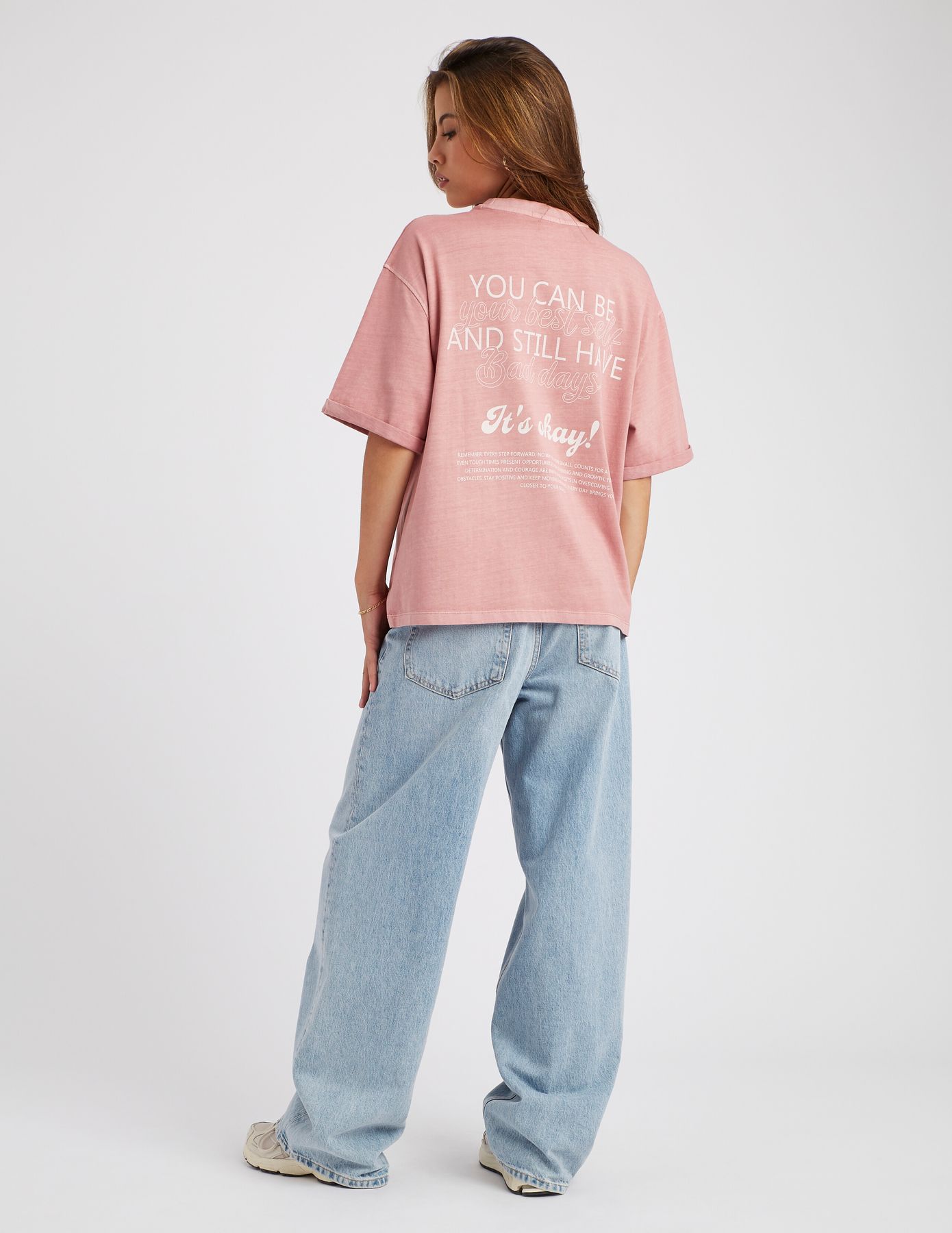 T-shirt d&eacute;lav&eacute; imprim&eacute;