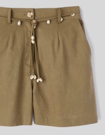 Short en lin avec ceinture