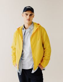 Blouson coup vent &agrave; capuche