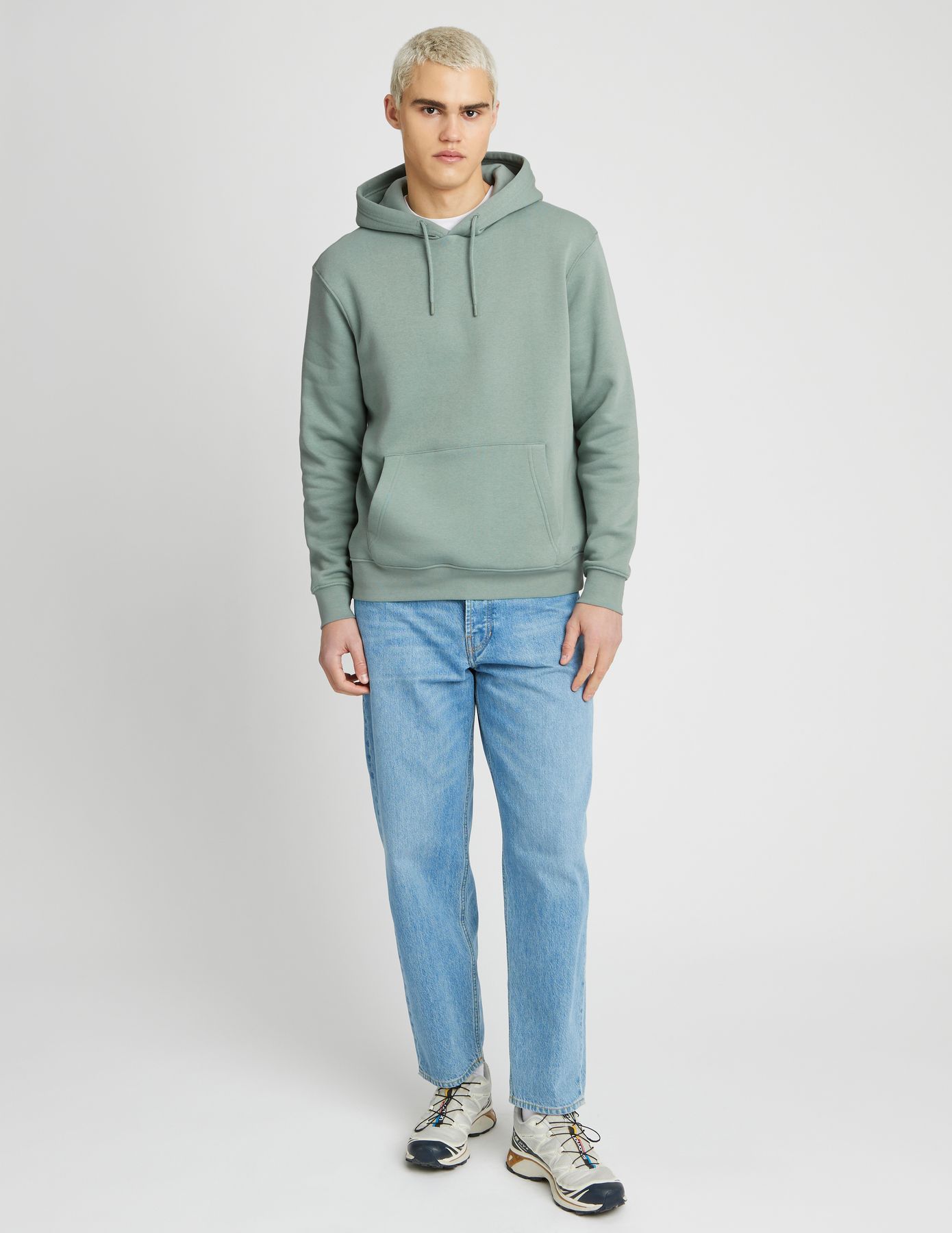 Sweat basique à capuche