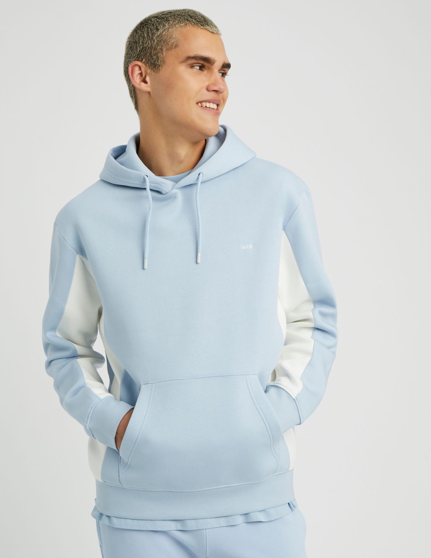 Sweat &agrave; capuche colorblock