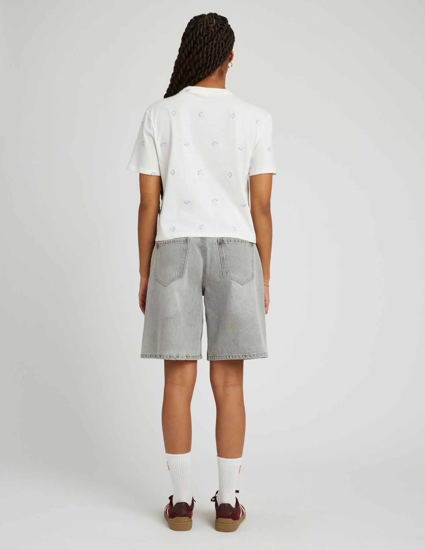 T-shirt brodé fleurs