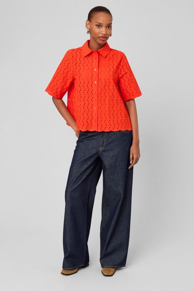 Chemisette en broderie anglaise