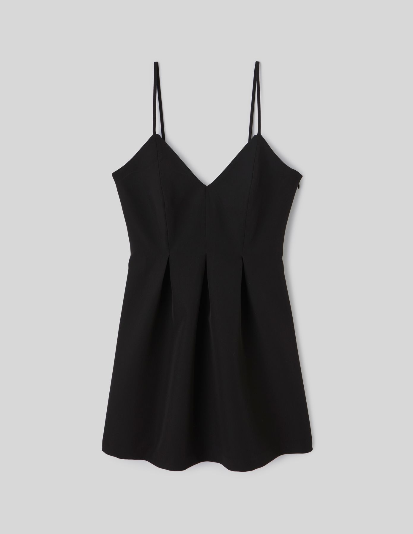 Robe courte &agrave; fines bretelles