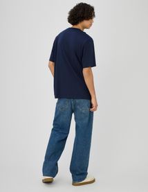 T-shirt broderie poitrine