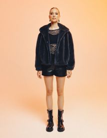 Blouson matière duveteuse col montant