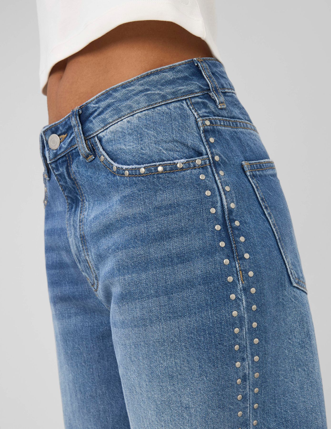 Jean wide leg avec studs