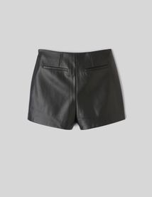Jupe short en tissu enduit