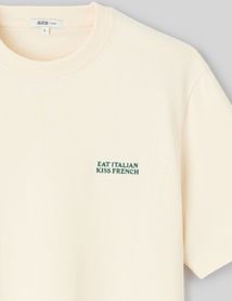 T-shirt broderie poitrine