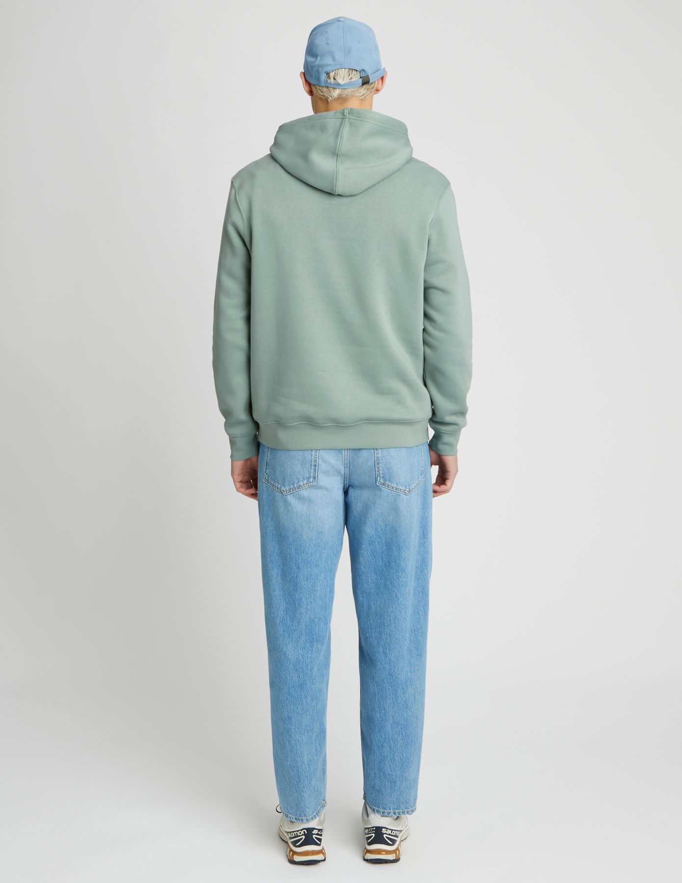 Sweat basique à capuche