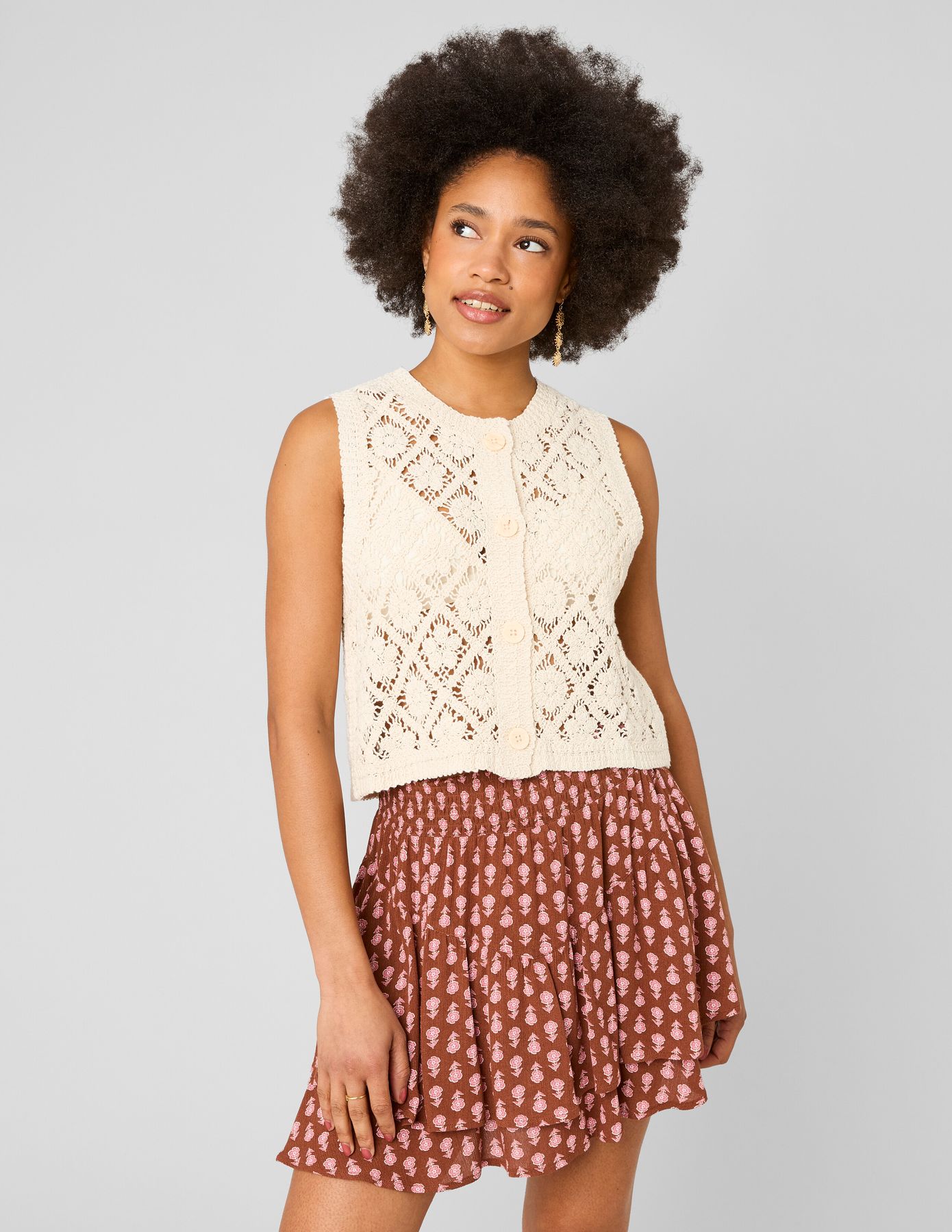 Cardigan sans manches en crochet