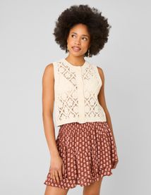 Cardigan sans manches en crochet