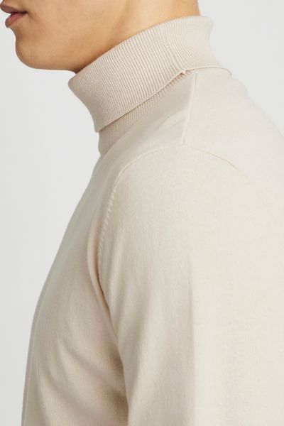 Pull col roul&eacute;