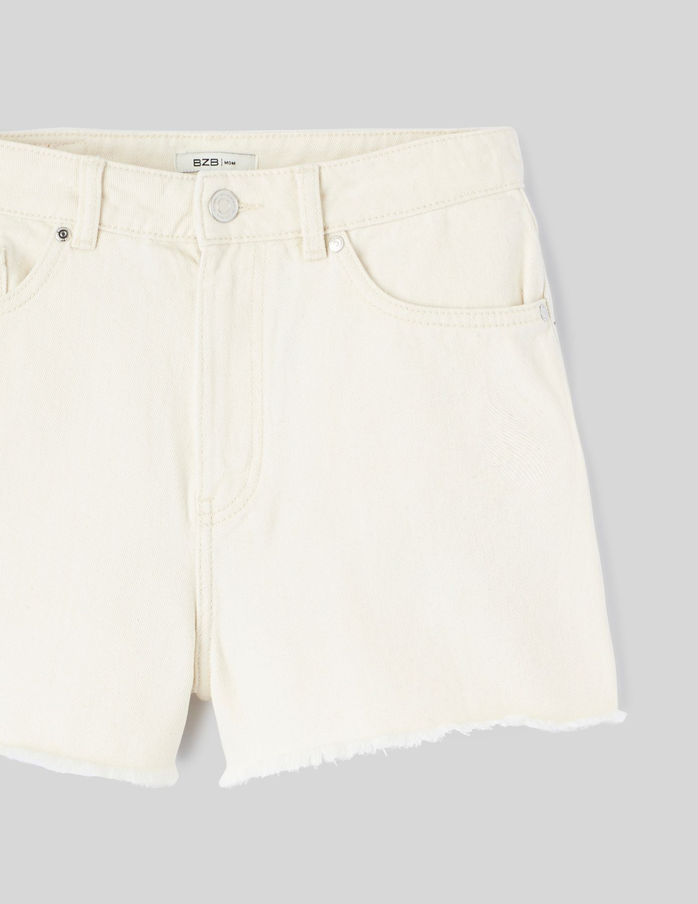 Short en jean raw cut