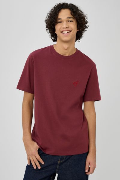 T-shirt broderie poitrine