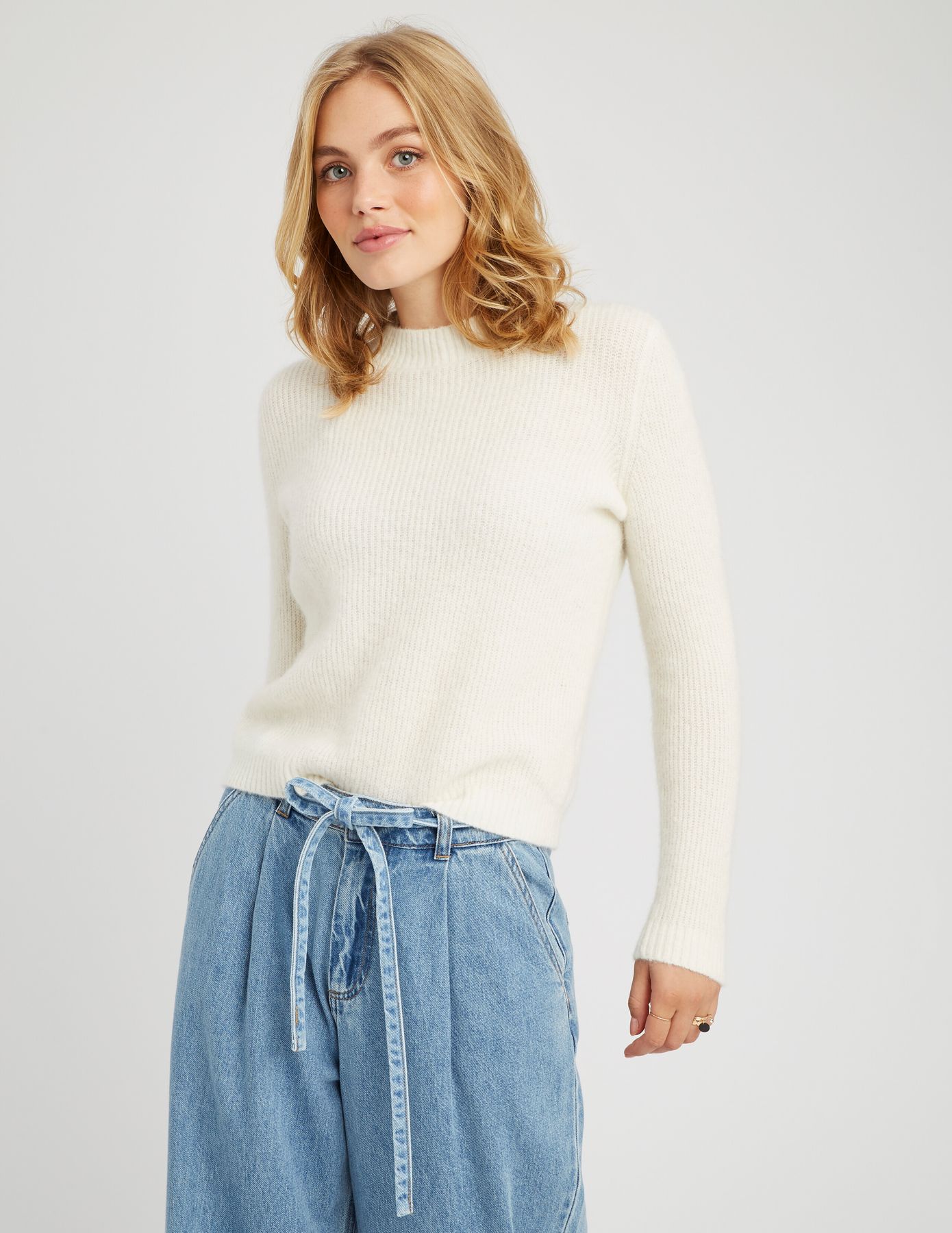 Pull premium col rond