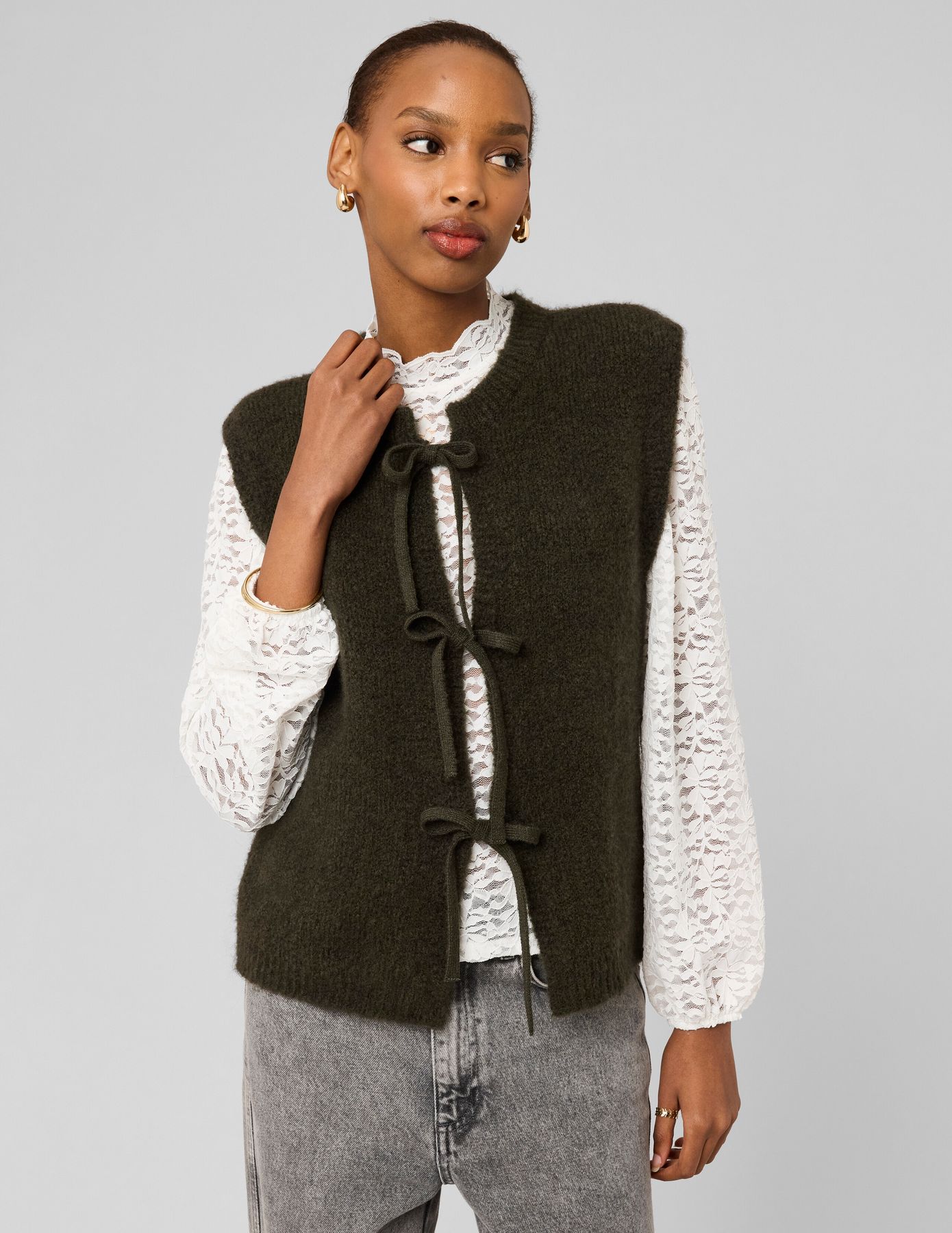 Gilet sans manche &agrave; n&oelig;uds