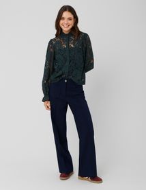 Chemise en dentelle