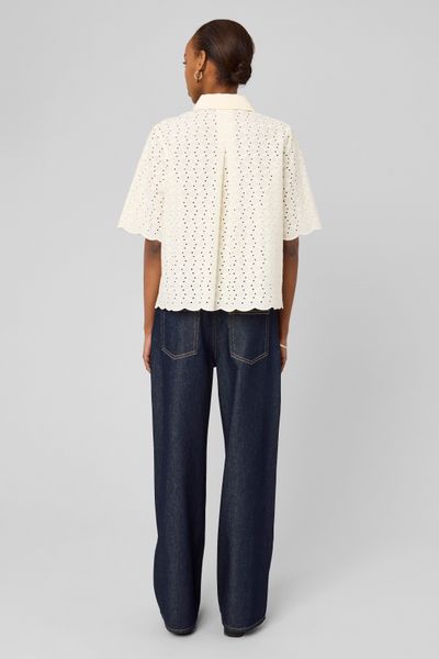 Chemisette en broderie anglaise