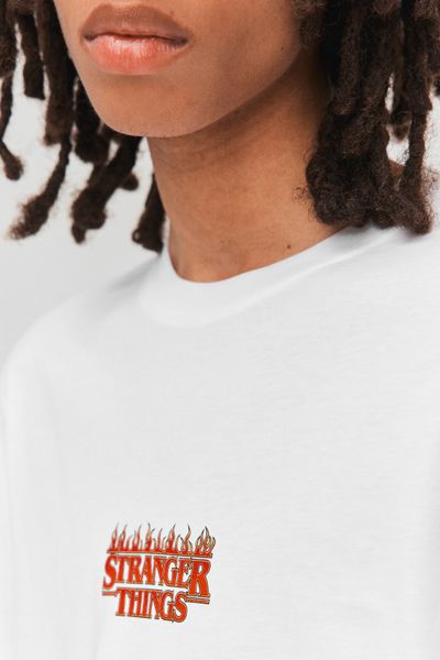 T-shirt collab "STRANGER THINGS"