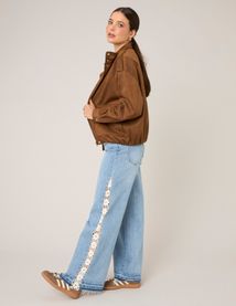 Jean &agrave; bandes crochet