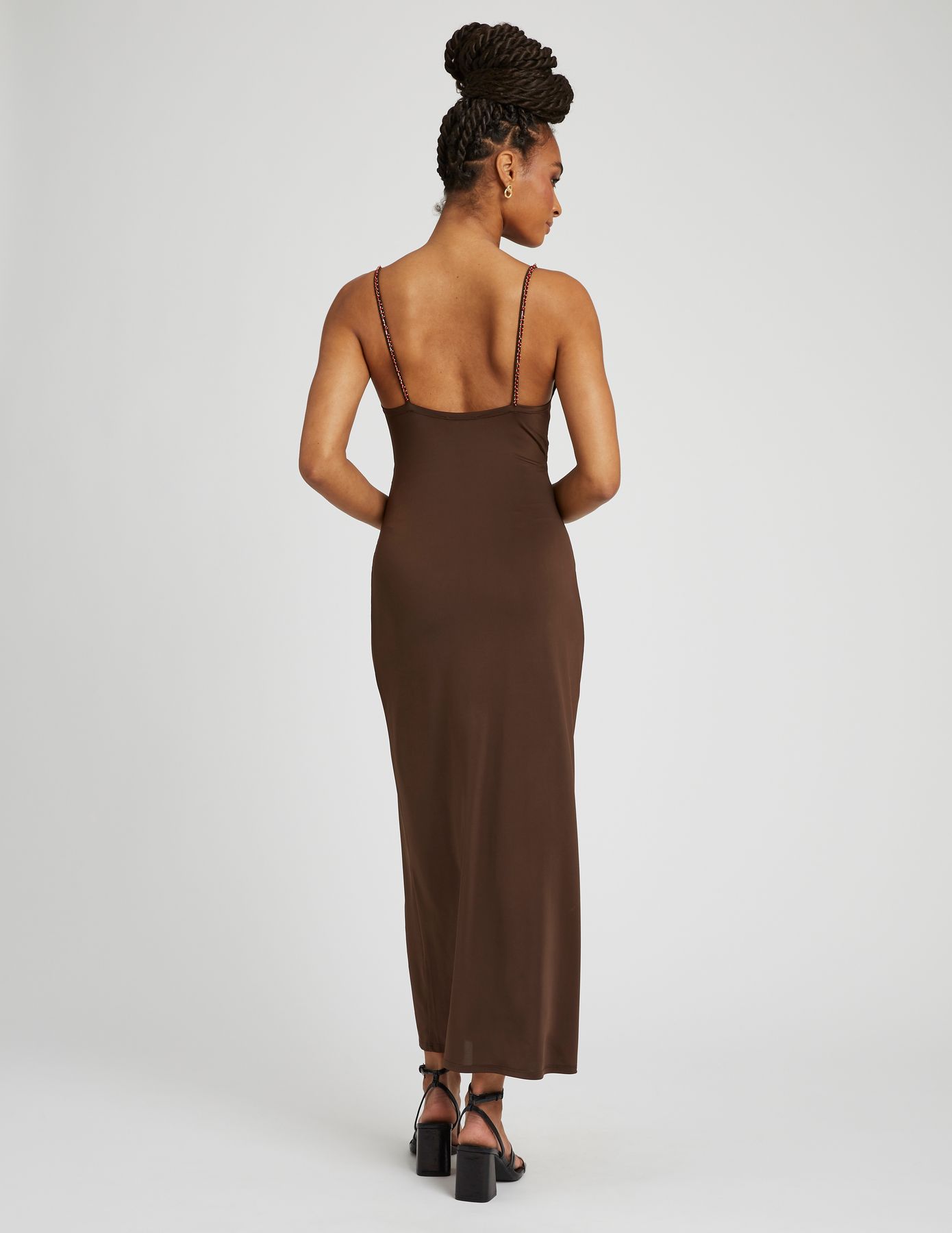 Robe longue col bénitier