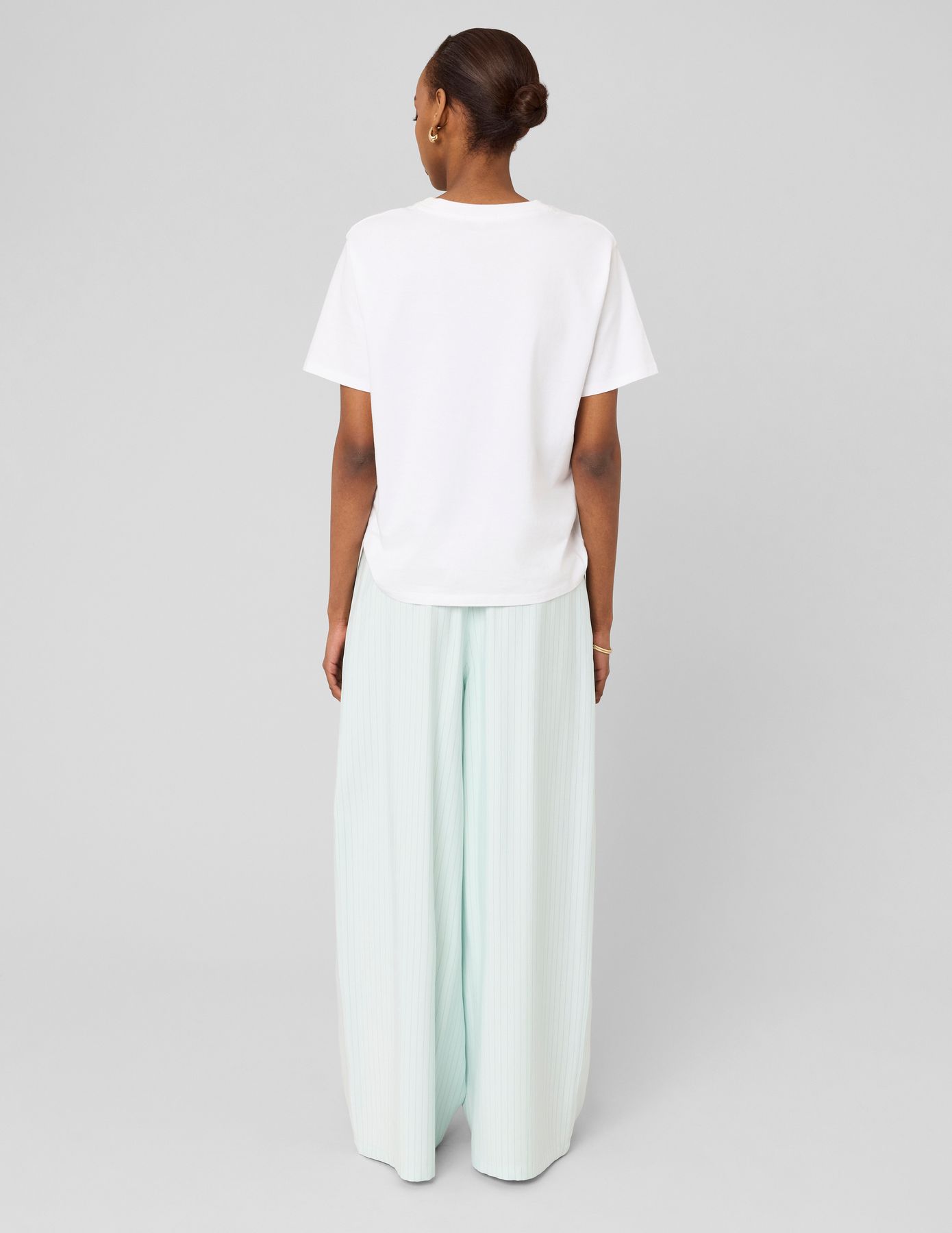 Pantalon fluide ceinture asym&eacute;trique