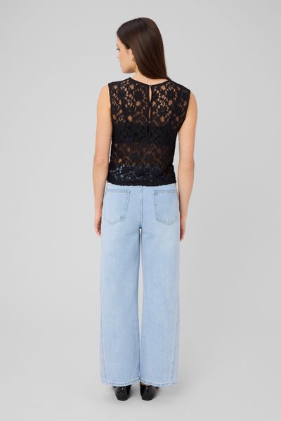Top sans manche en dentelle