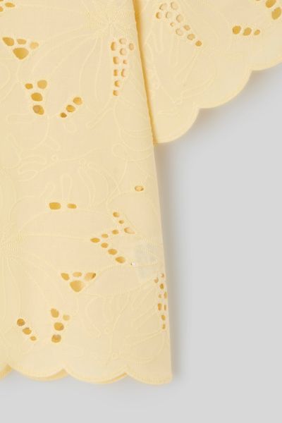 Blouse en broderie anglaise