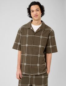 Chemise manches courtes brod&eacute;e
