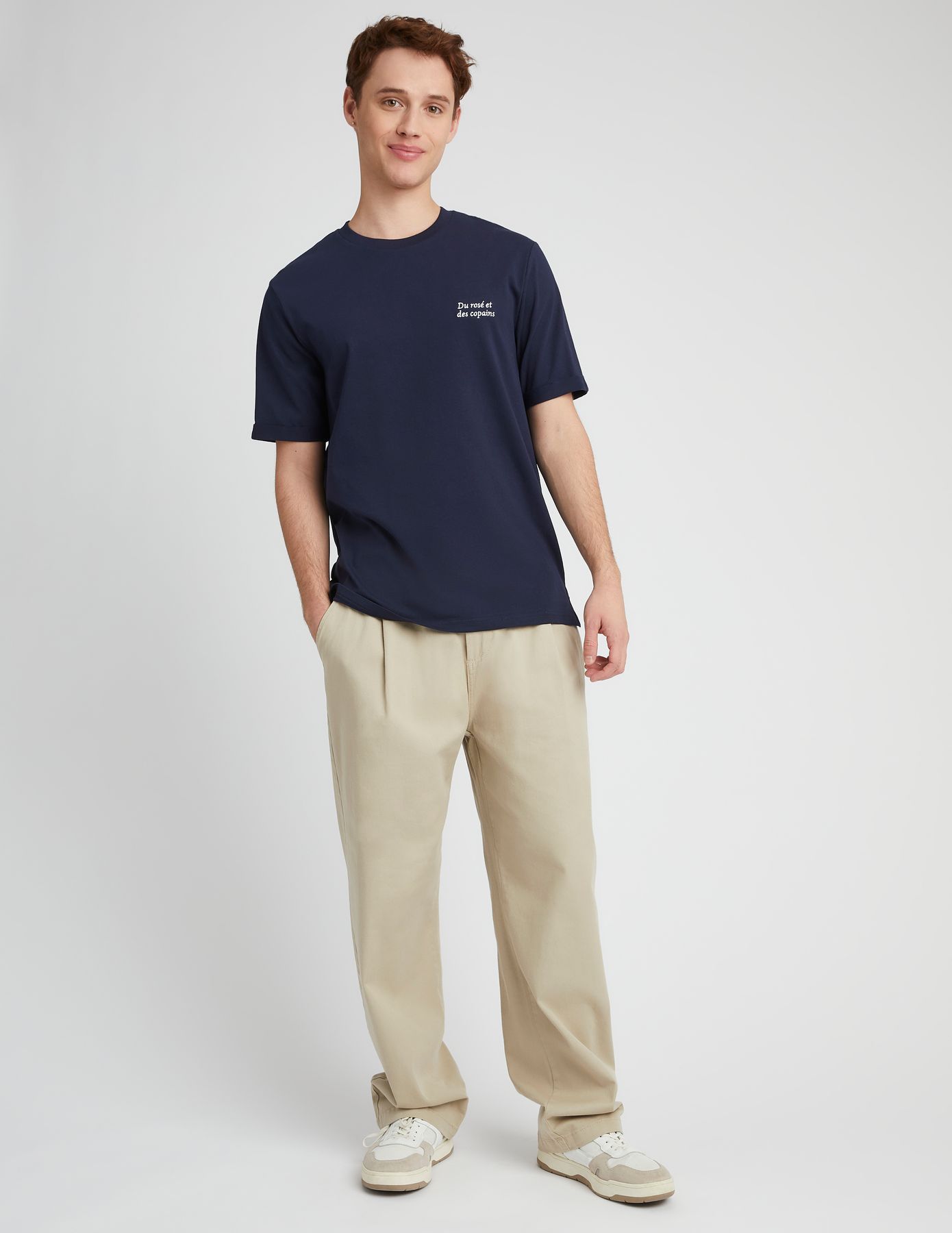T-shirt broderie poitrine
