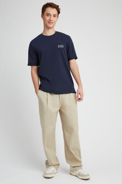 T-shirt broderie poitrine