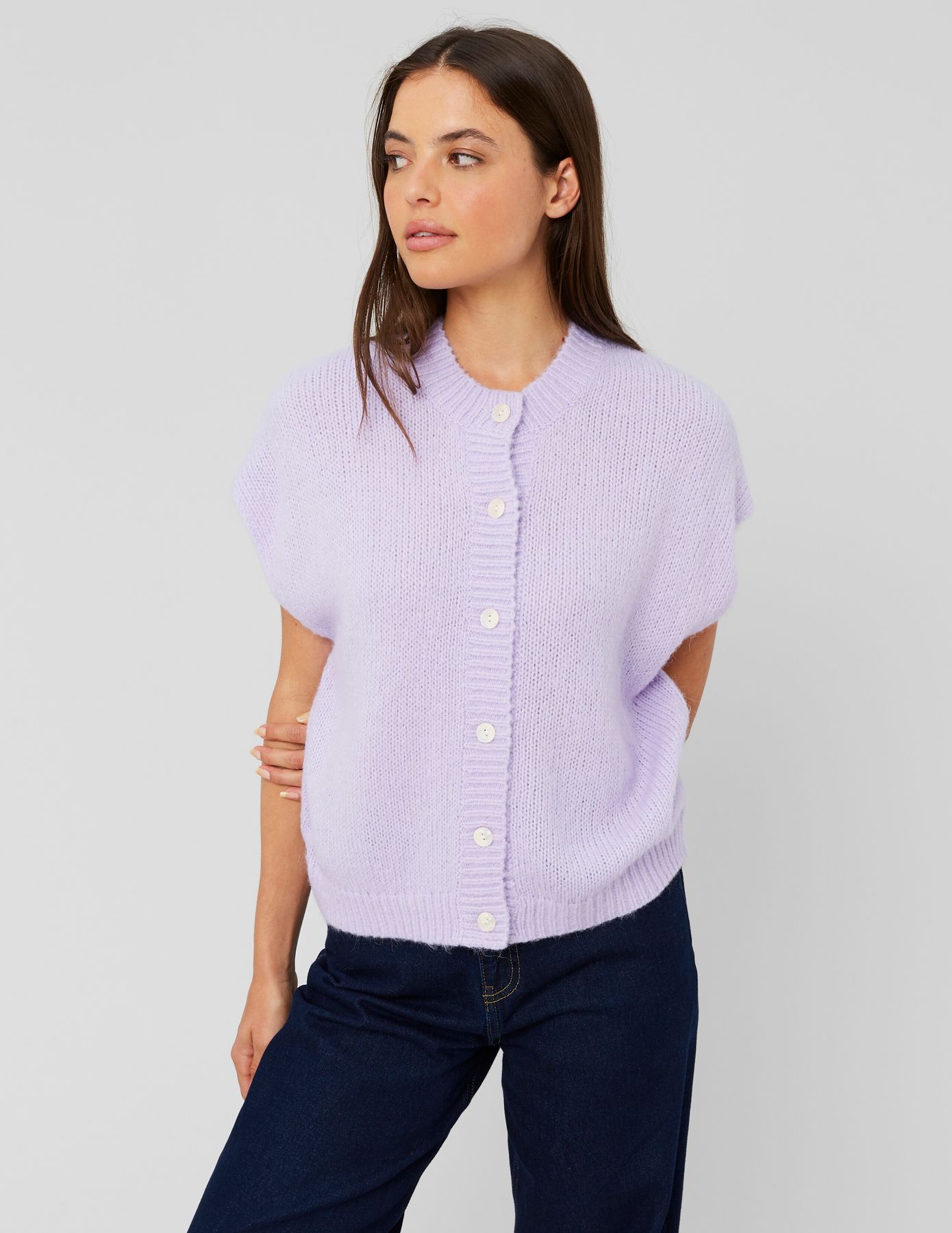 Gilet sans manches boutonné