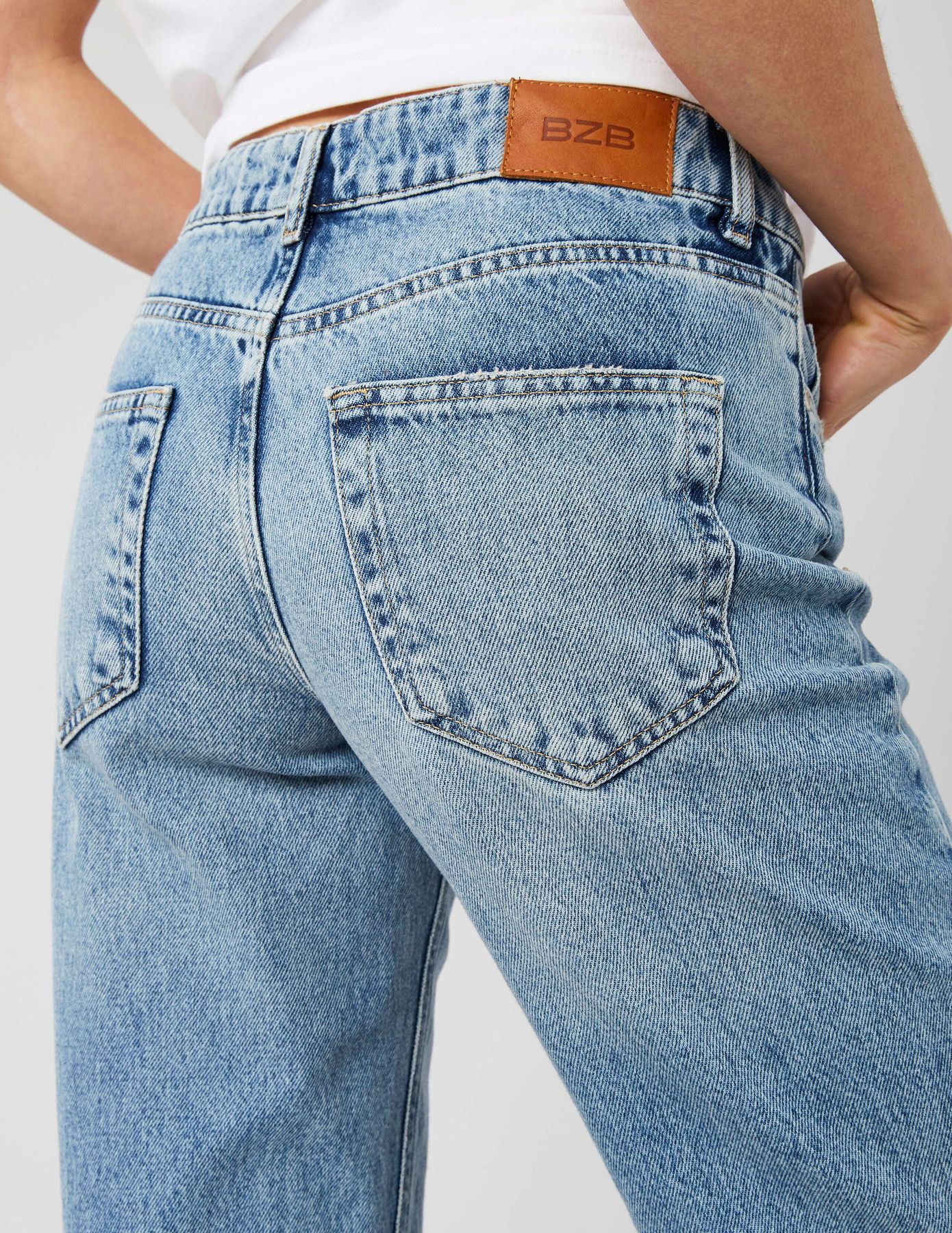 Jean straight taille standard