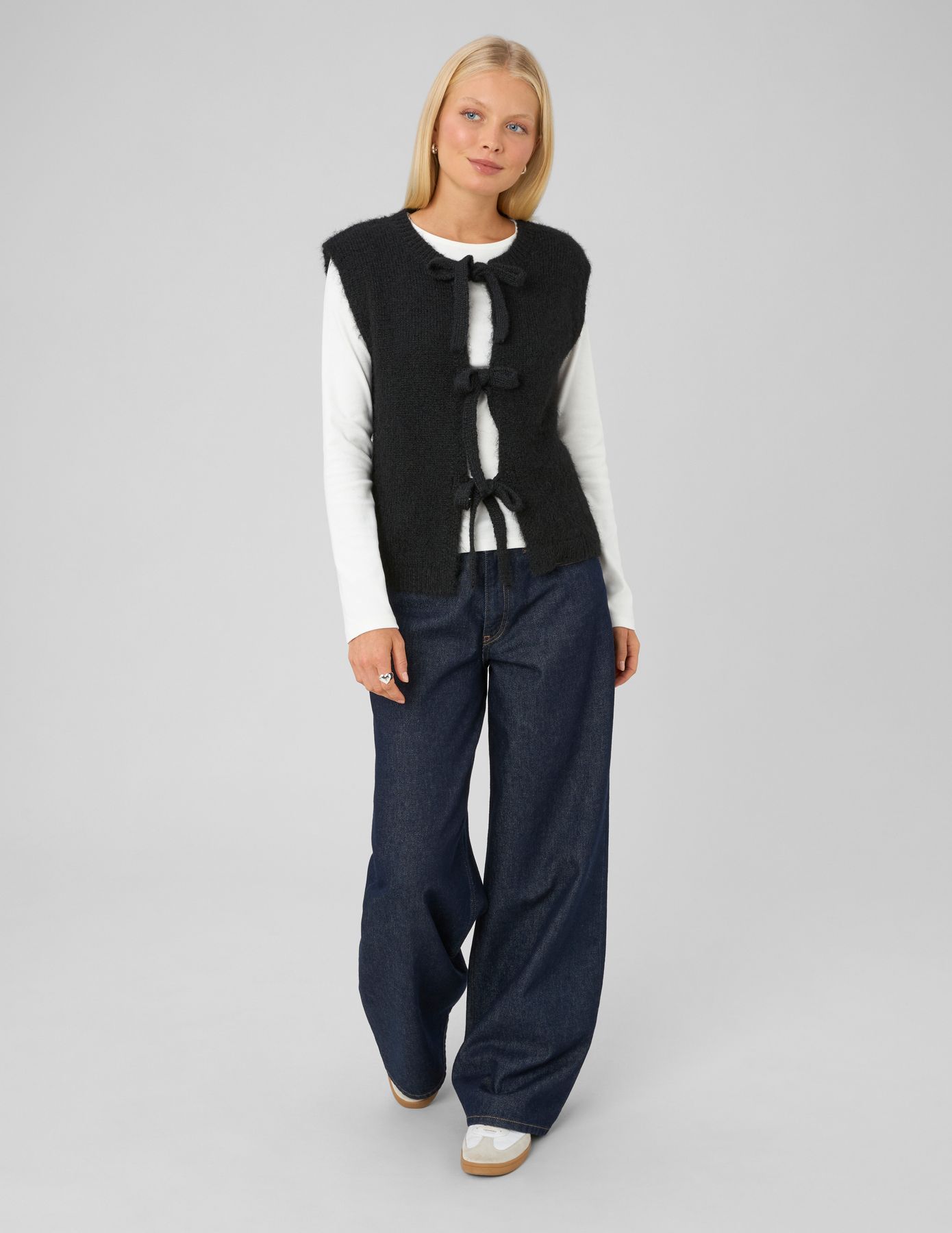 Gilet sans manches &agrave; nouer