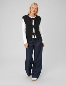Gilet sans manches &agrave; nouer